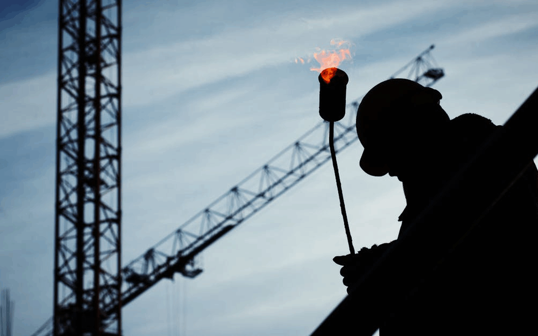 No Tax on Tips and Overtime: What Trump’s OBBB Means for Hospitality, Retail, and Construction